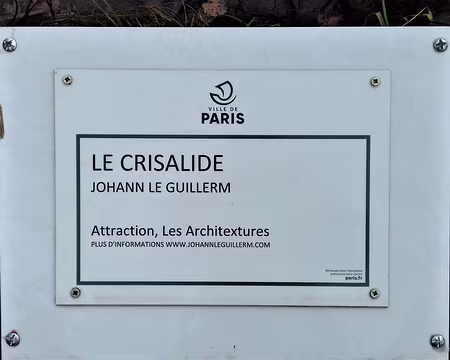 013 Depuis 2011, l’artiste a son atelier dans le Jardin d’agronomie tropicale