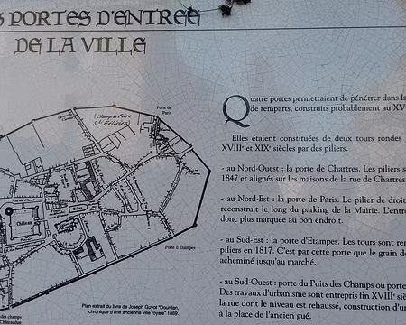 002 Plan de la ville médiévale de Dourdan, capitale historique du Hurepoix