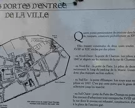 002 Plan de la ville médiévale de Dourdan, capitale historique du Hurepoix