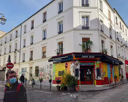 012 Les couleurs de la rue Ste Marthe