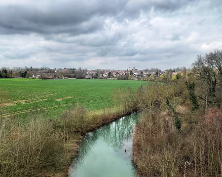 030 Chaumes-en-Brie et l'Yerres; vus du viaduc de l'ancienne voie ferrée Paris Bastille Mulhouse.