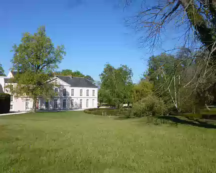 P1130535 Parc à l'anglaise du Château du Grand Veneur, aménagé au début du XIXè s., Soisy-sur-Seine