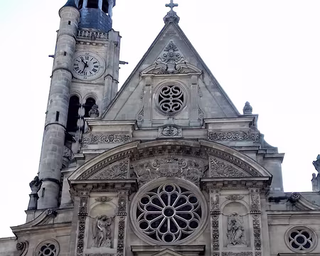 020 Sur la Montagne Sainte-Geneviève, l’église Saint-Etienne-du-Mont. La façade (1624) montre trois frontons superposés