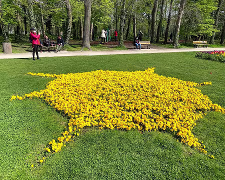 IMG_20210418_112354 Au parc de la Maison de la Légion d'Honneur (photo EG)