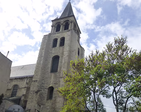 P1130678 Eglise de Saint-Germain-des-Prés, clocher roman, XIè s.