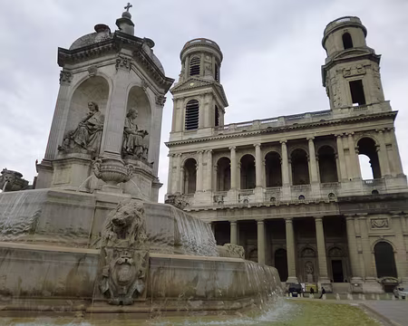 P1130684 Eglise Saint-Sulpice, XVIIè s., style baroque et la Fontaine Saint-Sulpice (1848)