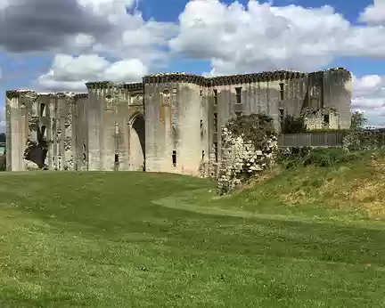 IMG_3462 Le château de Louis d’Orléans à La Ferté-Milon (vers 1400), jamais achevé