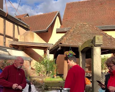 0044 dans la cour du gîte