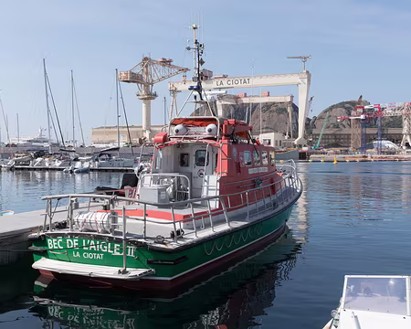 011_4V1A4905 Le port de La Ciotat est un peu vide sans les cargos en construction