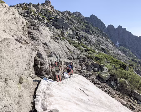 20210615-08h39m01s-PXL_20210615_063901404-V3 Le reste des névés