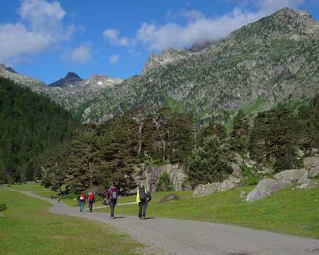 P1280147 Les 20 minutes de marche avec portage de la semaine : Pont d'Espagne --> refuge du Clot