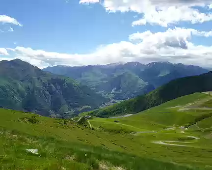 DSC08794 Du col de Riou, vue sur Luz St Sauveur