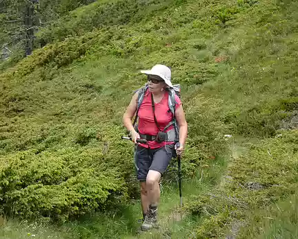 DSC08796 Bernadette à l'arrivée au col de Riou