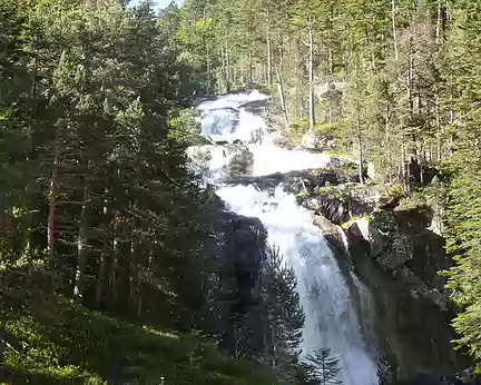 DSC08804 Cascade au pont d'Espagne