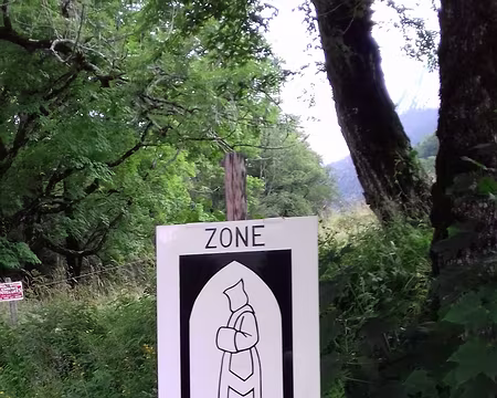 062 Zone de silence près du Monastère de la Grande Chartreuse dans le vallon de Saint Bruno (Isère)