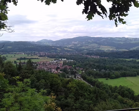 128 Le village de Saint-Christophe-la-Grotte à l’extrémité occidentale du Massif de la Chartreuse