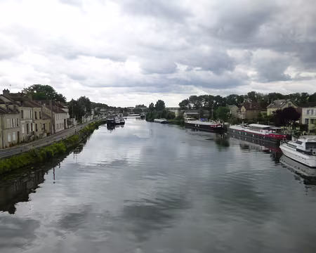 P1130855 Le canal à Saint-Mammès. Merci à Patrick.