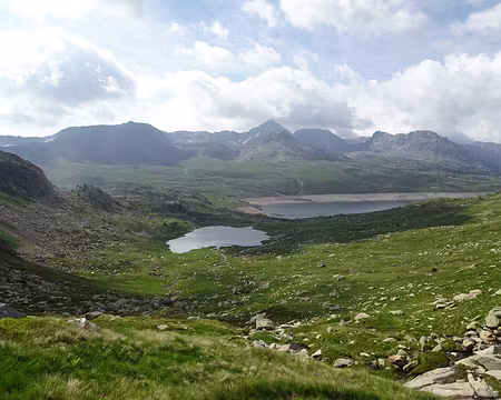 DSC08909 Vue sur l'étang de Lanoux