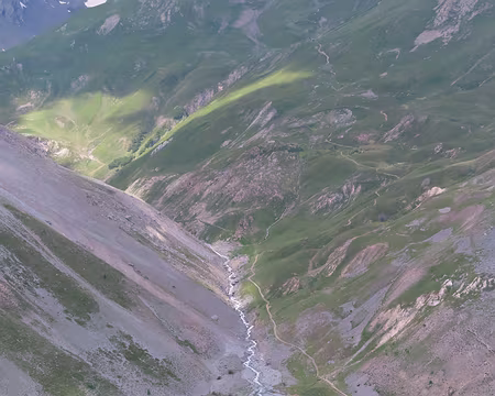 IMG_8715 Sentier en balcon entre le col des Rochilles et le village de Bonnenuit.