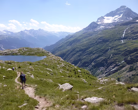 P1130924 Au fond, la vallée de la Maurienne