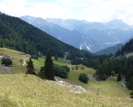 P1140073 Vallée de la Maurienne et le hameau de Polset