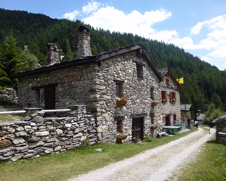 P1140074 Hameau de Polset...