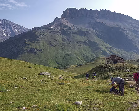 028va 24/07/21 Départ de Plan du Lac. Chapelle St-Bathélemy et Pointes de Pierre Brune.