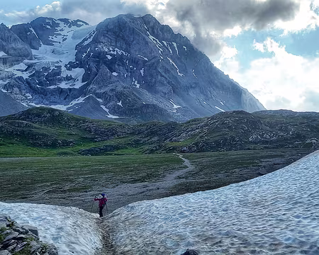 041v Derrière nous, la Grande Casse.