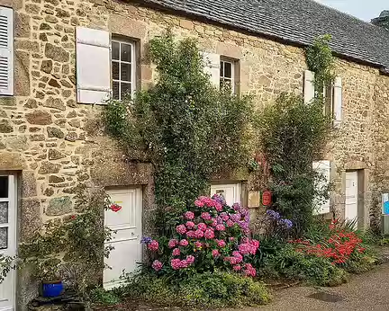 060 Maison natale de Millet au hameau de Gruchy, musée Millet.