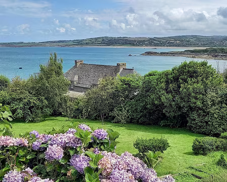 072 Encore une carte postale de Port Racine.