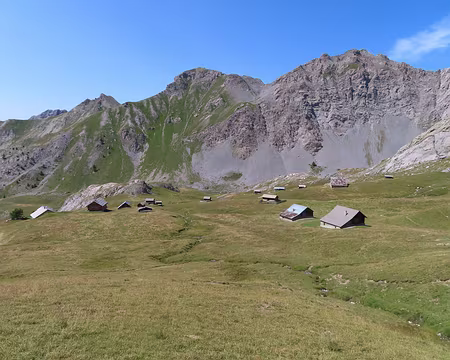 IMG_8902 Ce sont les chalets (ou granges) de Furfande