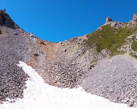 00047 la redescente du col un peu raide !