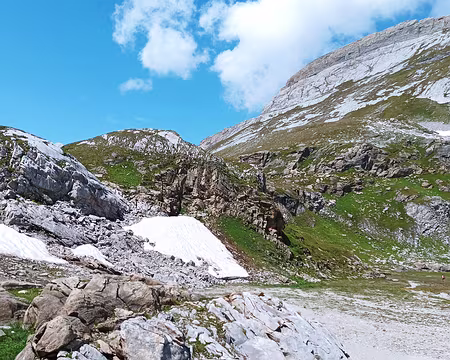 00083 pause picnic au lac des Assiettes