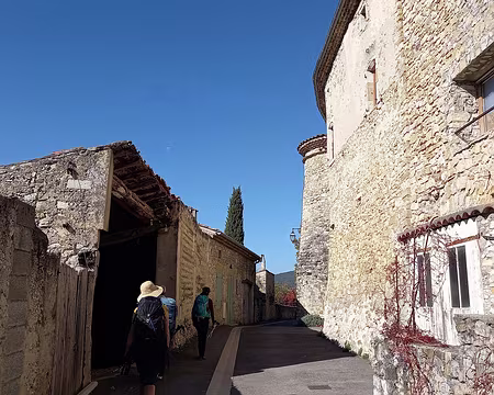 078 A 13h, on voit encore la lune.