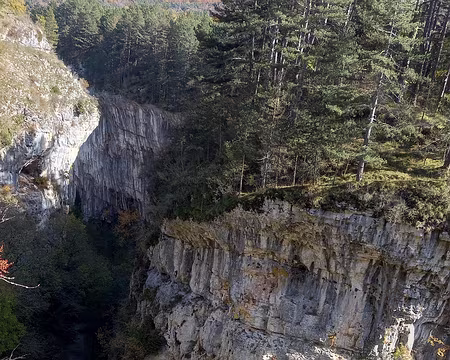 106 Elisabeth au dessus des gorges.