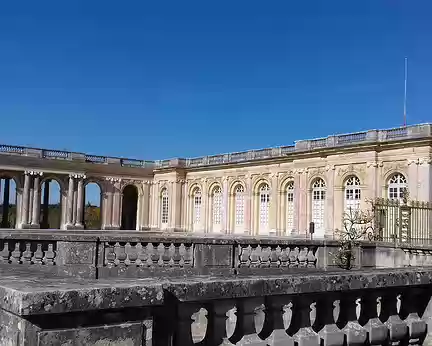 002 Le Grand Trianon (ou Trianon de Marbre), œuvre de Jules-Hardouin Mansart, construit pour Louis XIV à partir de 1687
