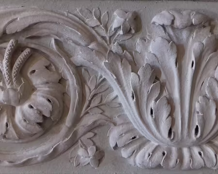 041 Dans la petite salle à manger