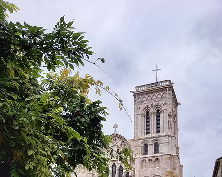 08 La basilique romane