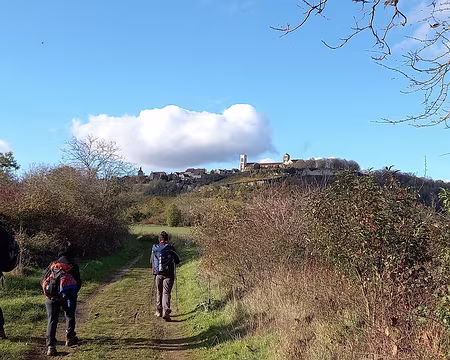 48 On se rapproche par ce très beau chemin