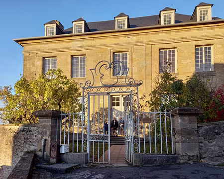 56 Notre gîte au couchant, ancien collège du 17ème siècle.
