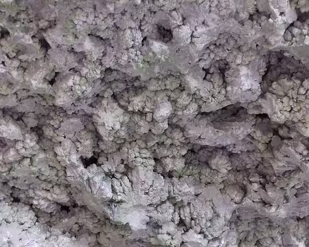 030 Vestiges des cristaux de calcite