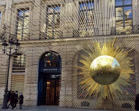 042 Le soleil de Vuitton