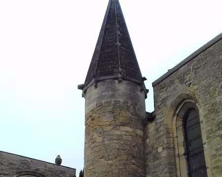 016 et sa tourelle d’escalier (XIIIème siècle)