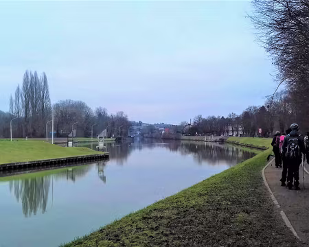 043 L’Oise, canalisée au XIXème siècle (1830-1850), est navigable tout au long de l’année