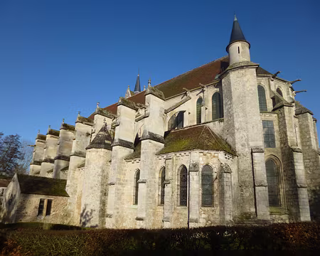 P1140676 Joyau gothique de la Brie, début XIIIè s....