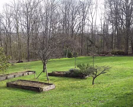 029 Un jardin sur les hauteurs de Guérard