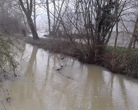 001 L’Orge (54 km de long), affluent de la Seine, à Egly, point de départ de la randonnée en boucle via Bruyères-le-Châtel et Fontenay-lès-Briis