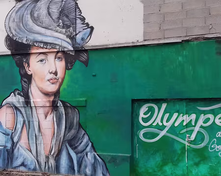 034 Olympe de Gouges, née à Montauban en 1748, femme de lettres devenue femme politique, pionnière du féminisme, rédigea la Déclaration des droits de la femme et de...