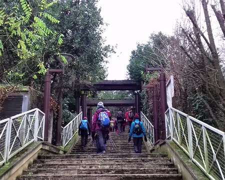 047 L’escalier de la Fontaine d’Amour, inauguré en 1989, dans le quartier de la Garenne-Gallardon (Sèvres)