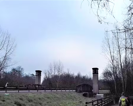 021 L’entrée du tunnel pour piétons sous la route départementale D471 au sud-est de Pontcarré